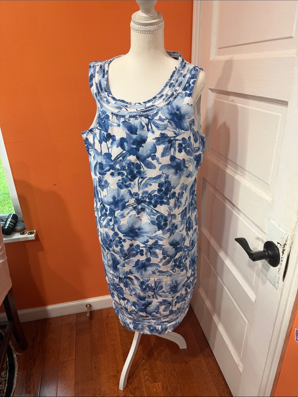 Charter Club Blue and White Floral Sleeveless Sheath Dress 100% linen